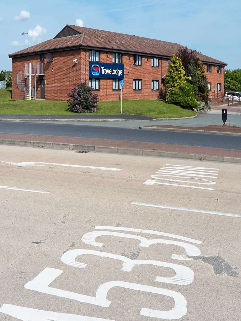 Travelodge Widnes Exteriör bild